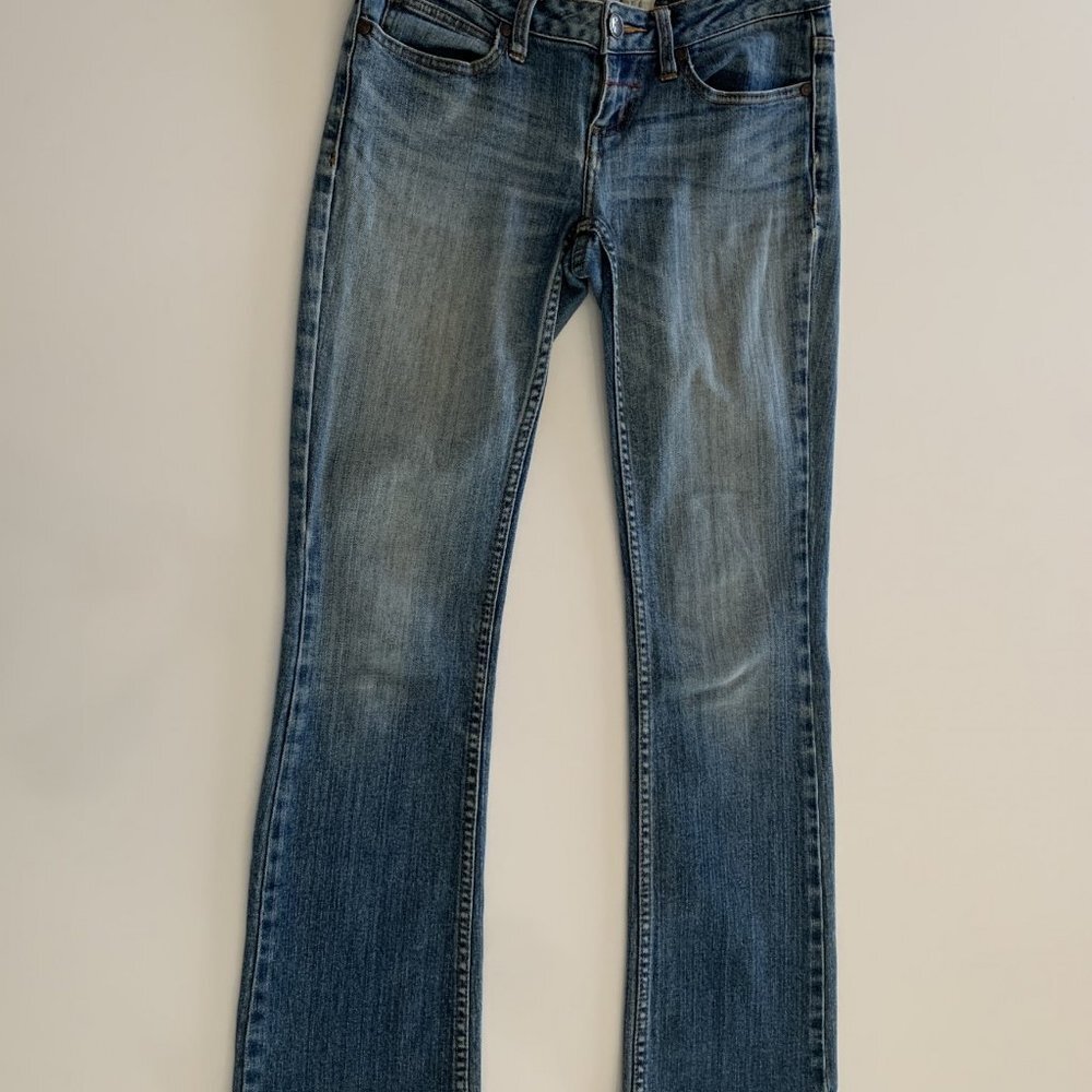 AMERICAN RAG CIE BOOTCUT SZ 1 Short  Medium Wash J